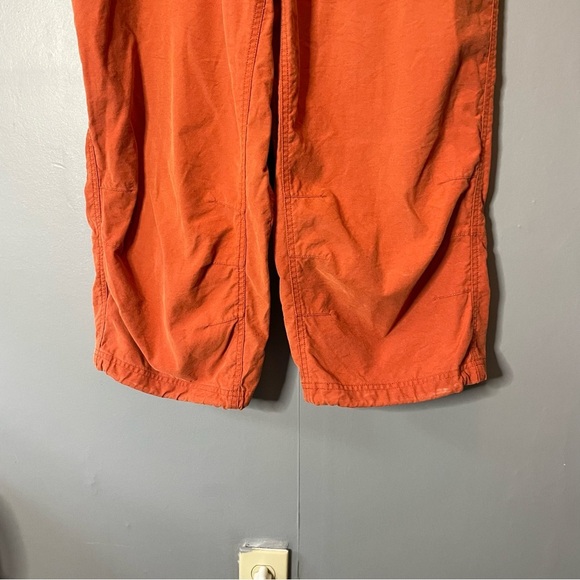 Eastern Mountain Sports Cropped Burnt Orange Outdoor Capri Pants size 14 - Picture 7 of 10